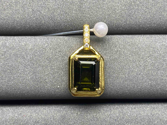 A1506 Tourmaline Pendant