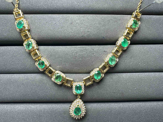 A15068 Emerald Necklace