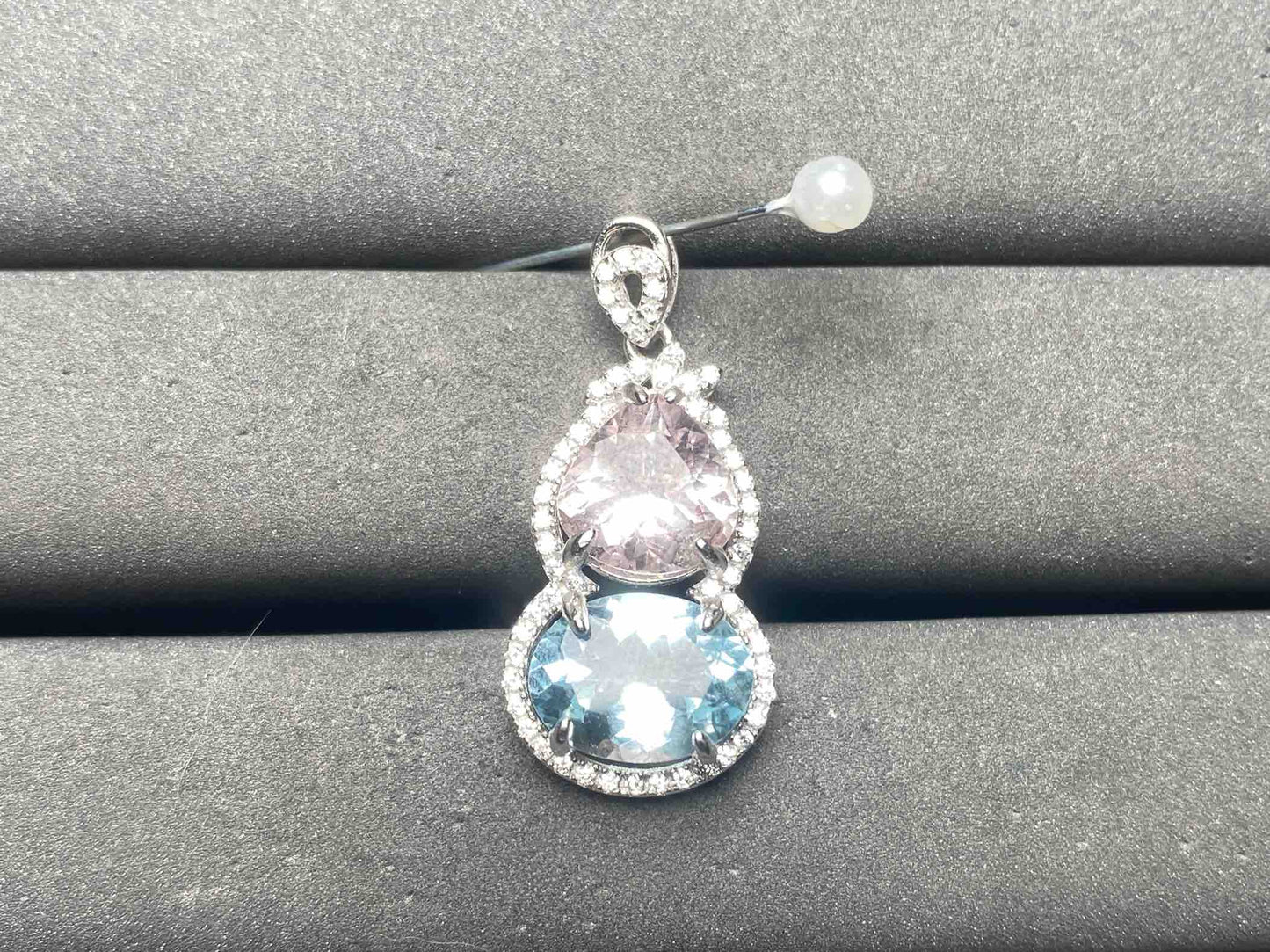 A15082 Aquamarine Pendant