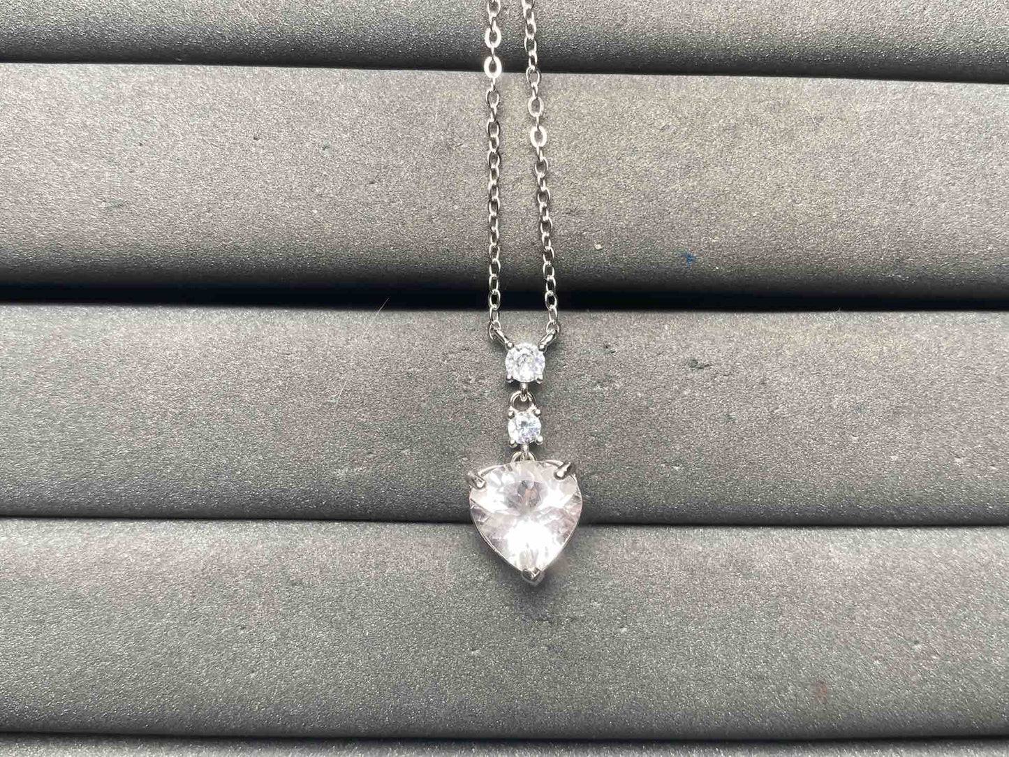 A15085 Aquamarine Pendant