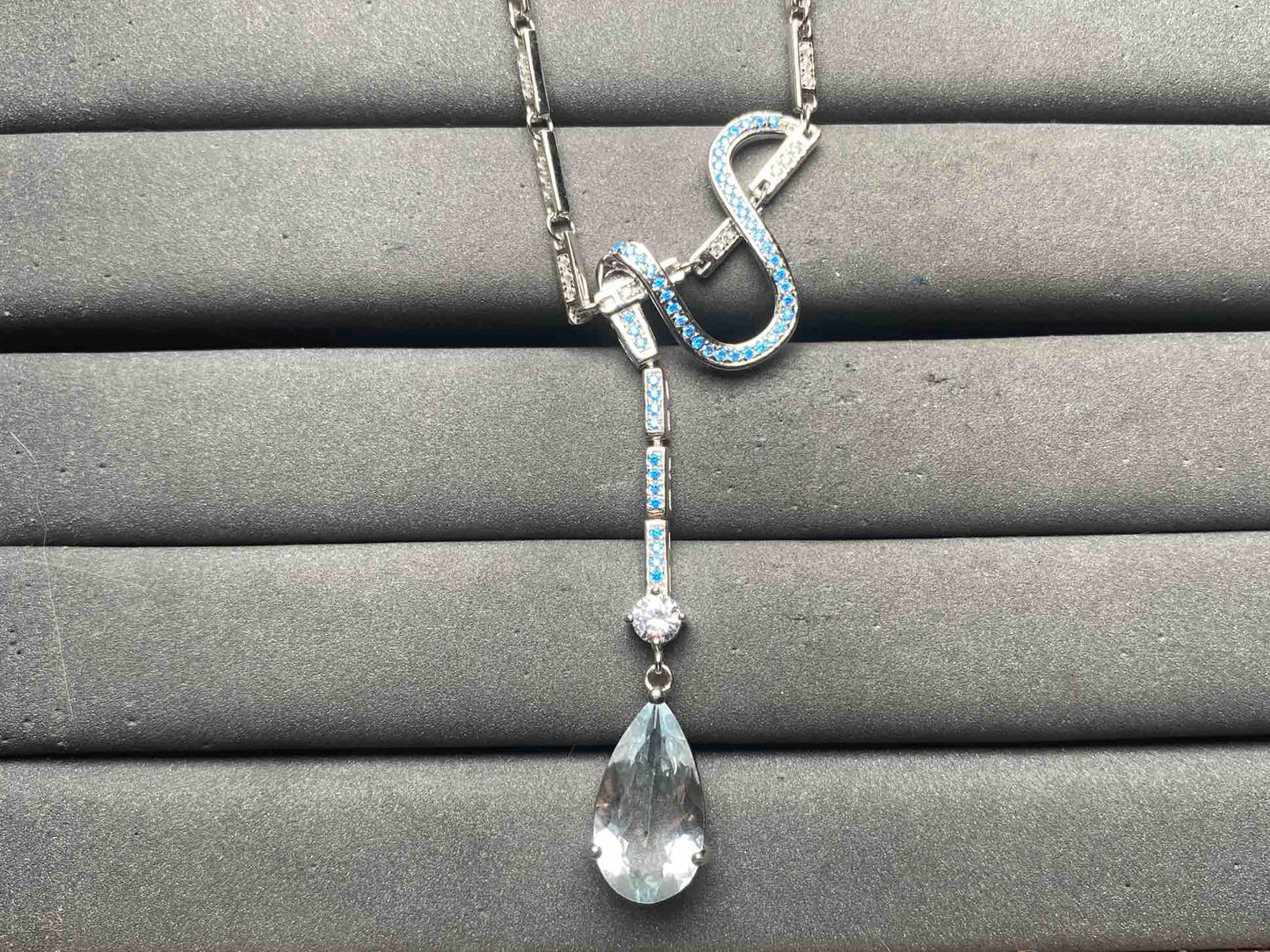 A15093 Aquamarine Necklace