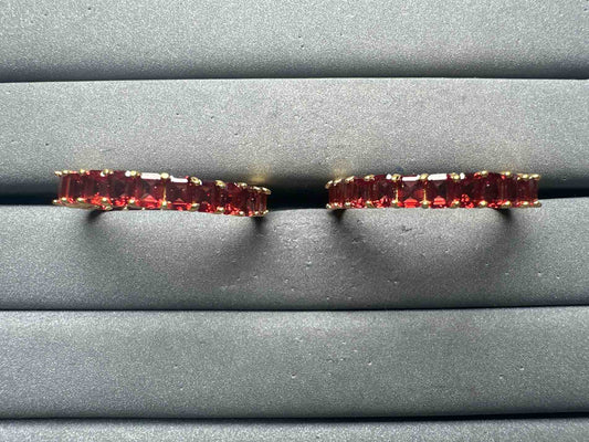 A15102 Garnet Earrings