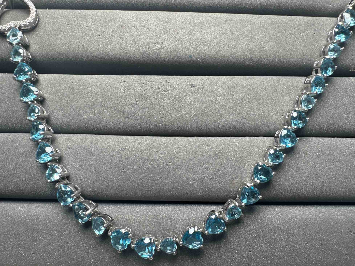 A15116 Topaz Bracelet