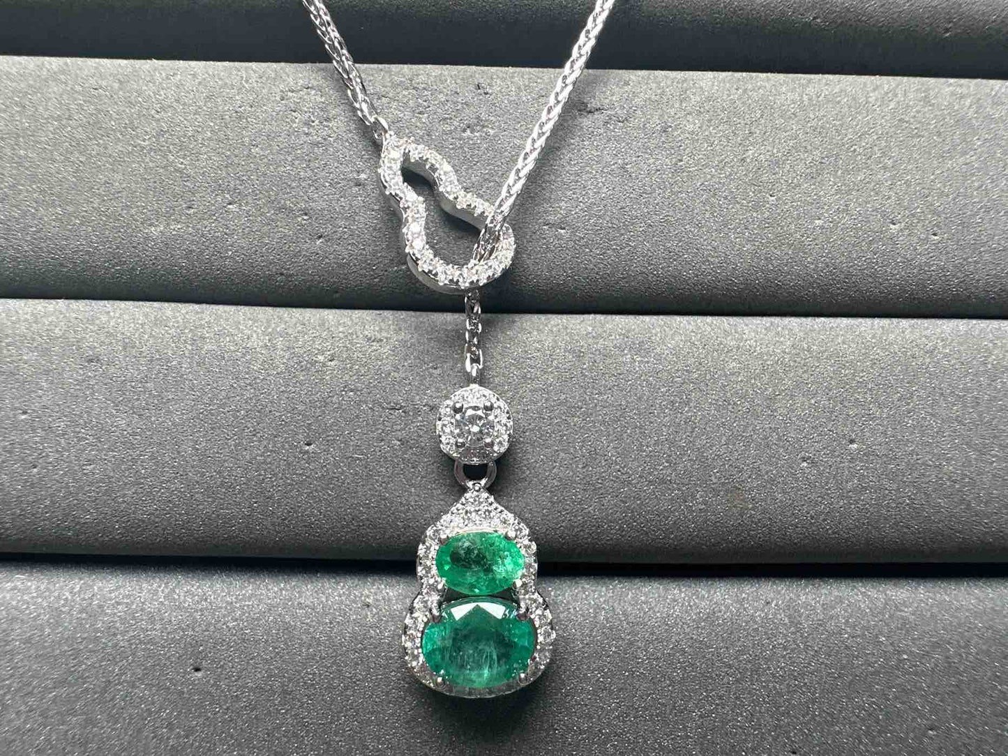 A15135 Emerald Bracelet