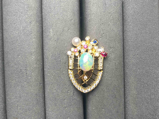A15146 Opal brooch
