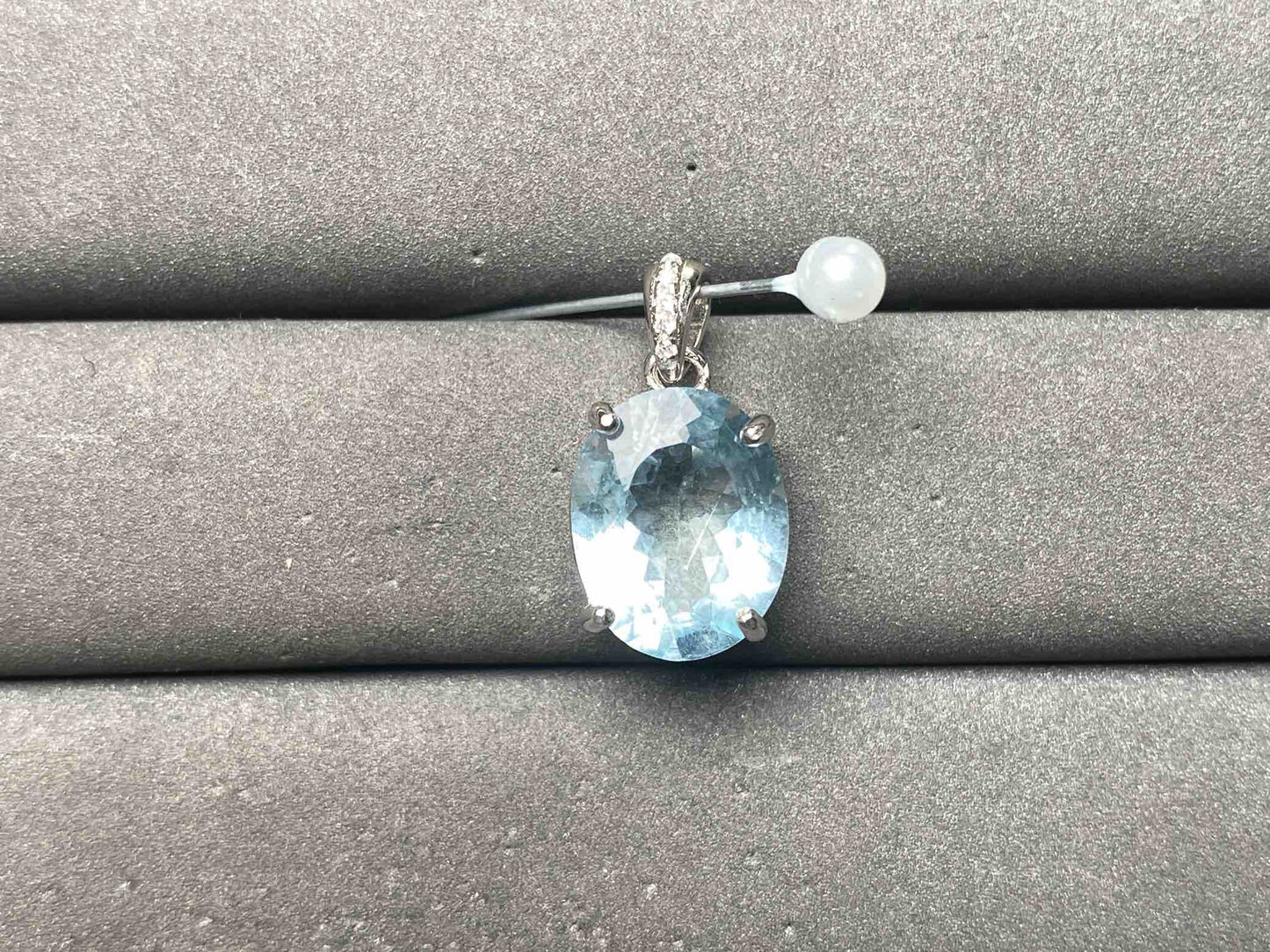 A15255 Aquamarine Pendant