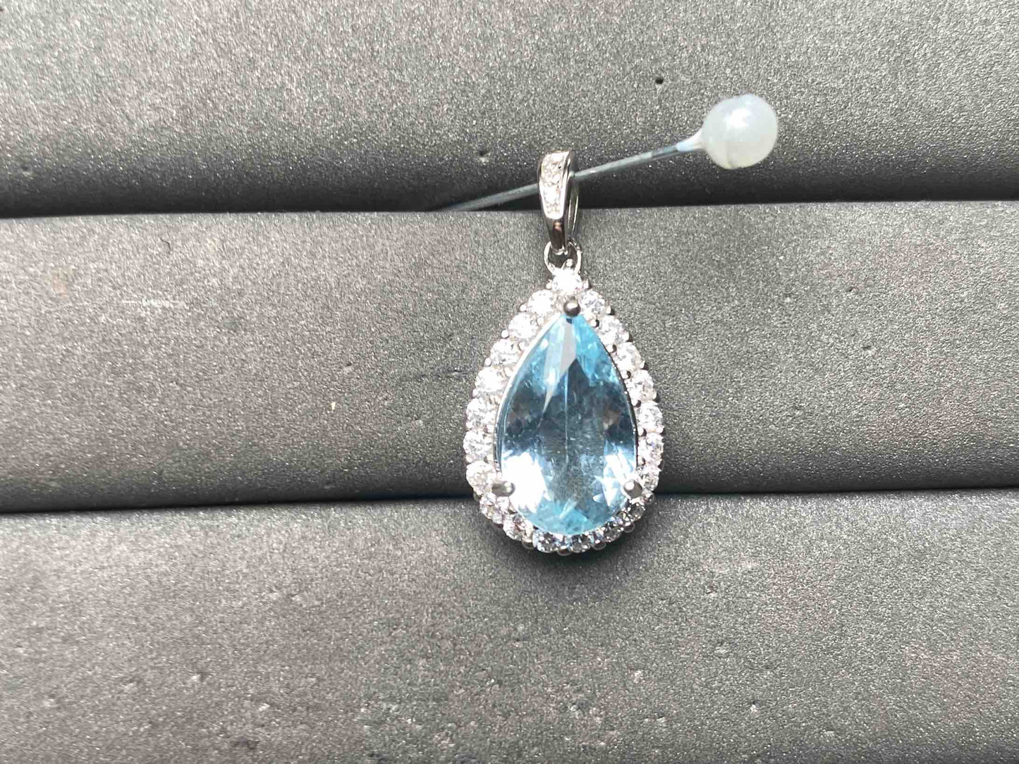 A15260 Aquamarine Pendant