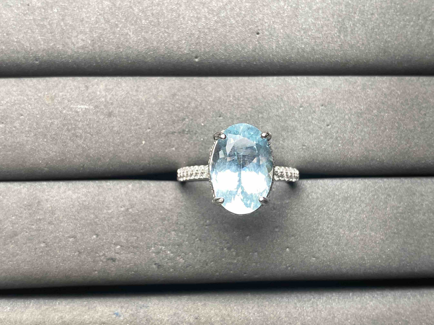 A15261 Aquamarine Ring