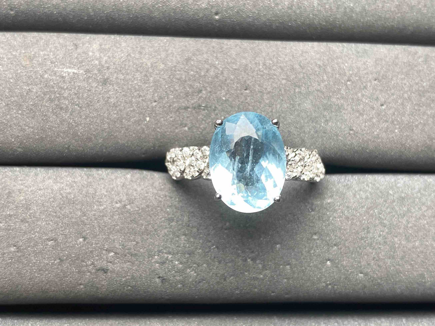 A15262 Aquamarine Ring