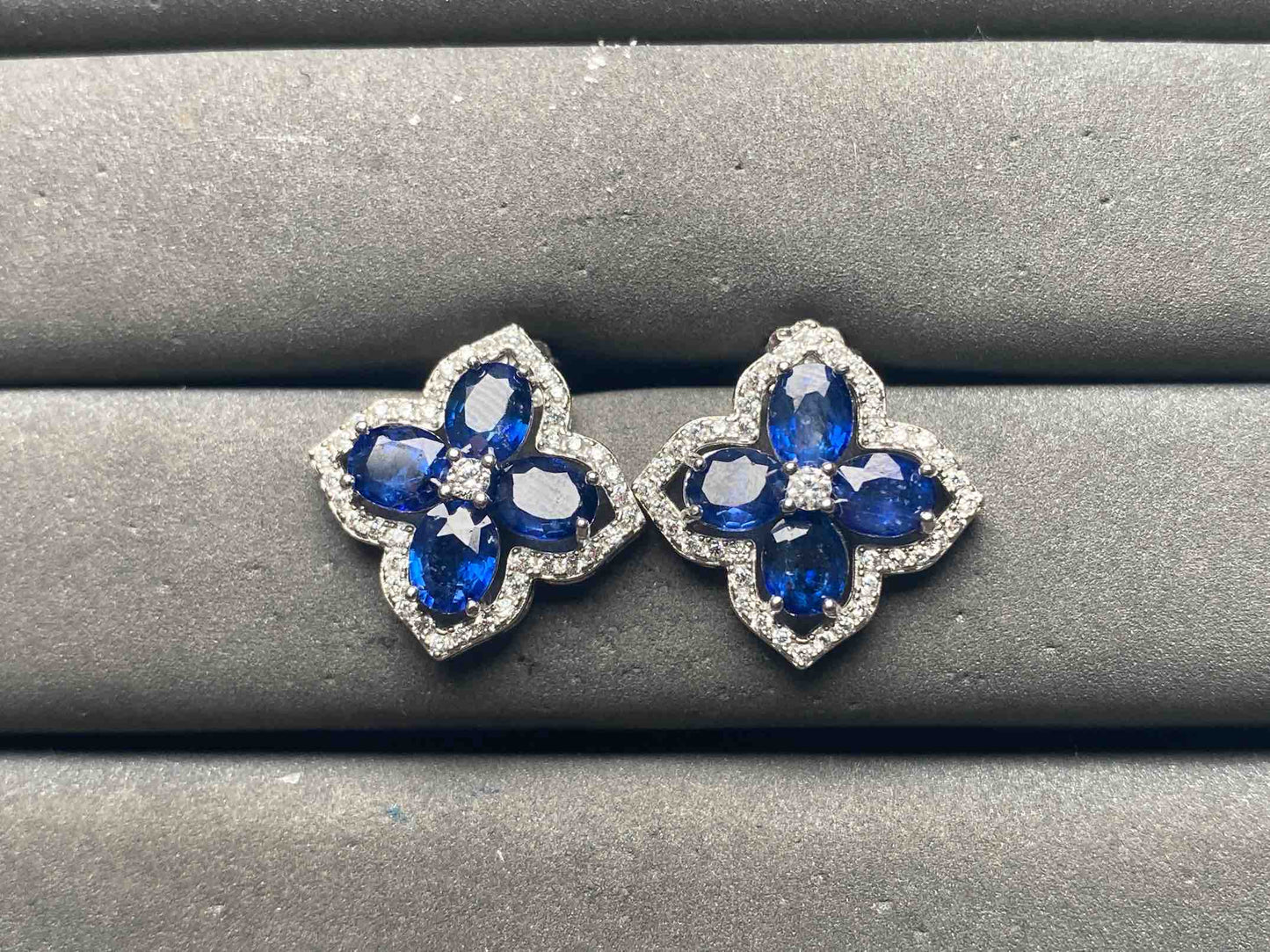 A15271 Sapphire Earrings