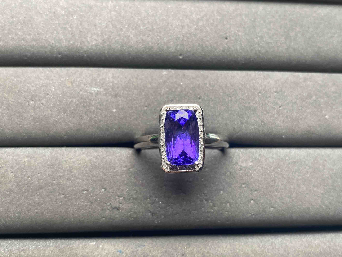 A15279 Tanzanite Ring