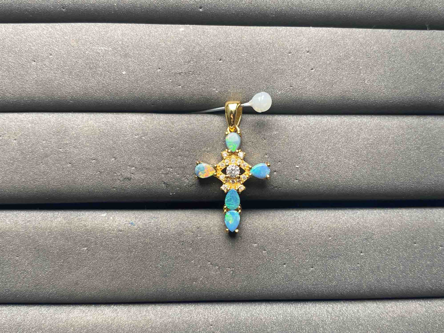 A15283 Opal Pendant