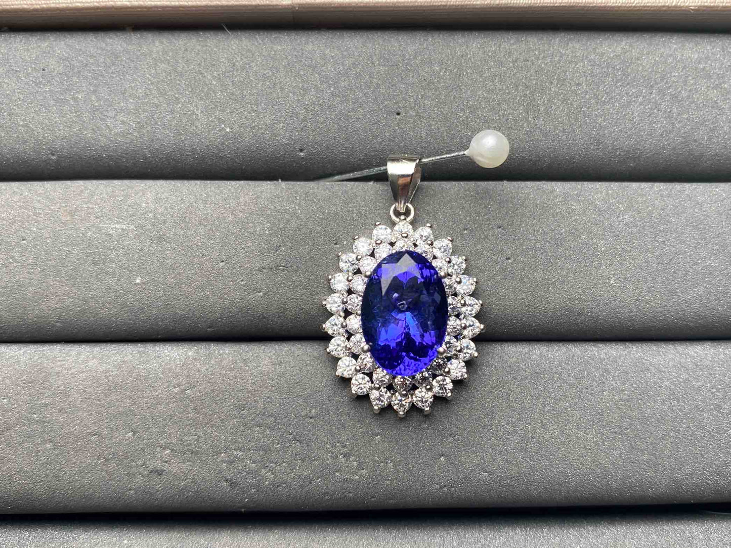 A15299 Tanzanite Pendant
