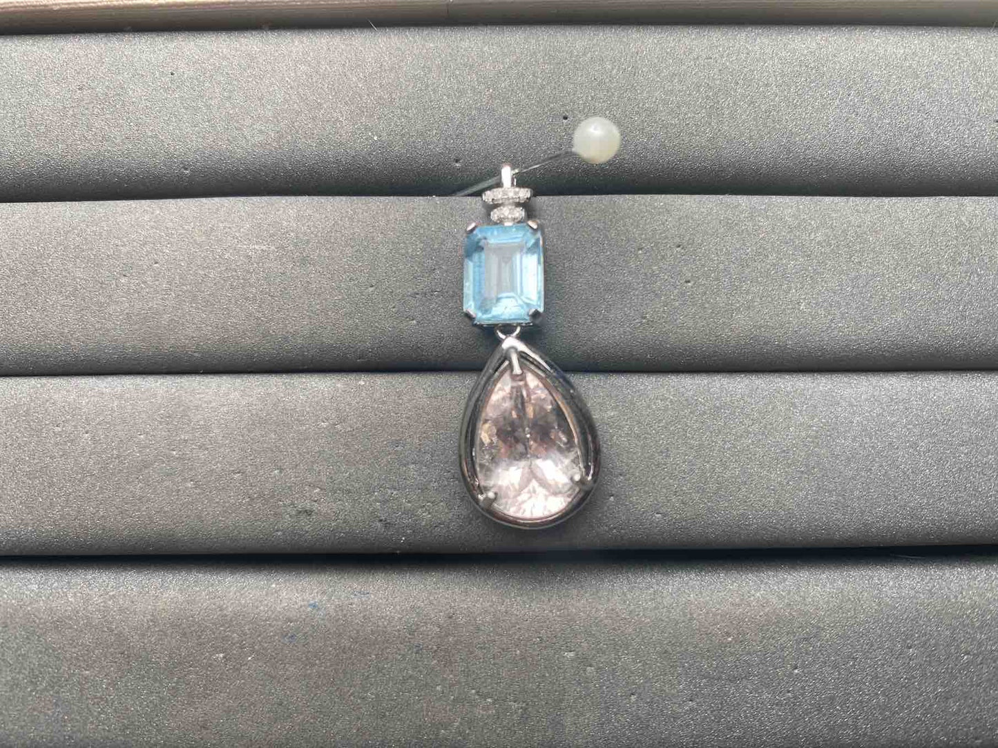 A15308 Aquamarine Pendant