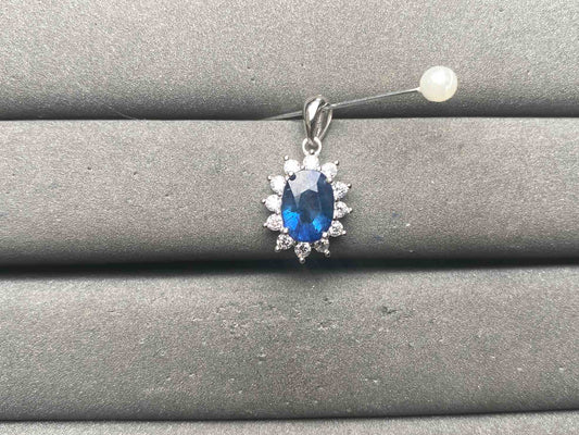 A15334 Sapphire Pendant