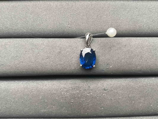 A15335 Sapphire Pendant