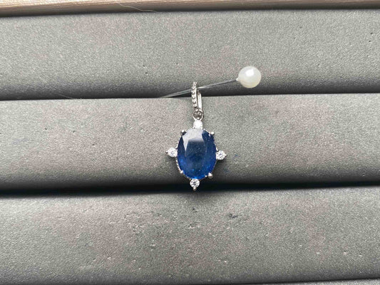 A15343 Sapphire Pendant