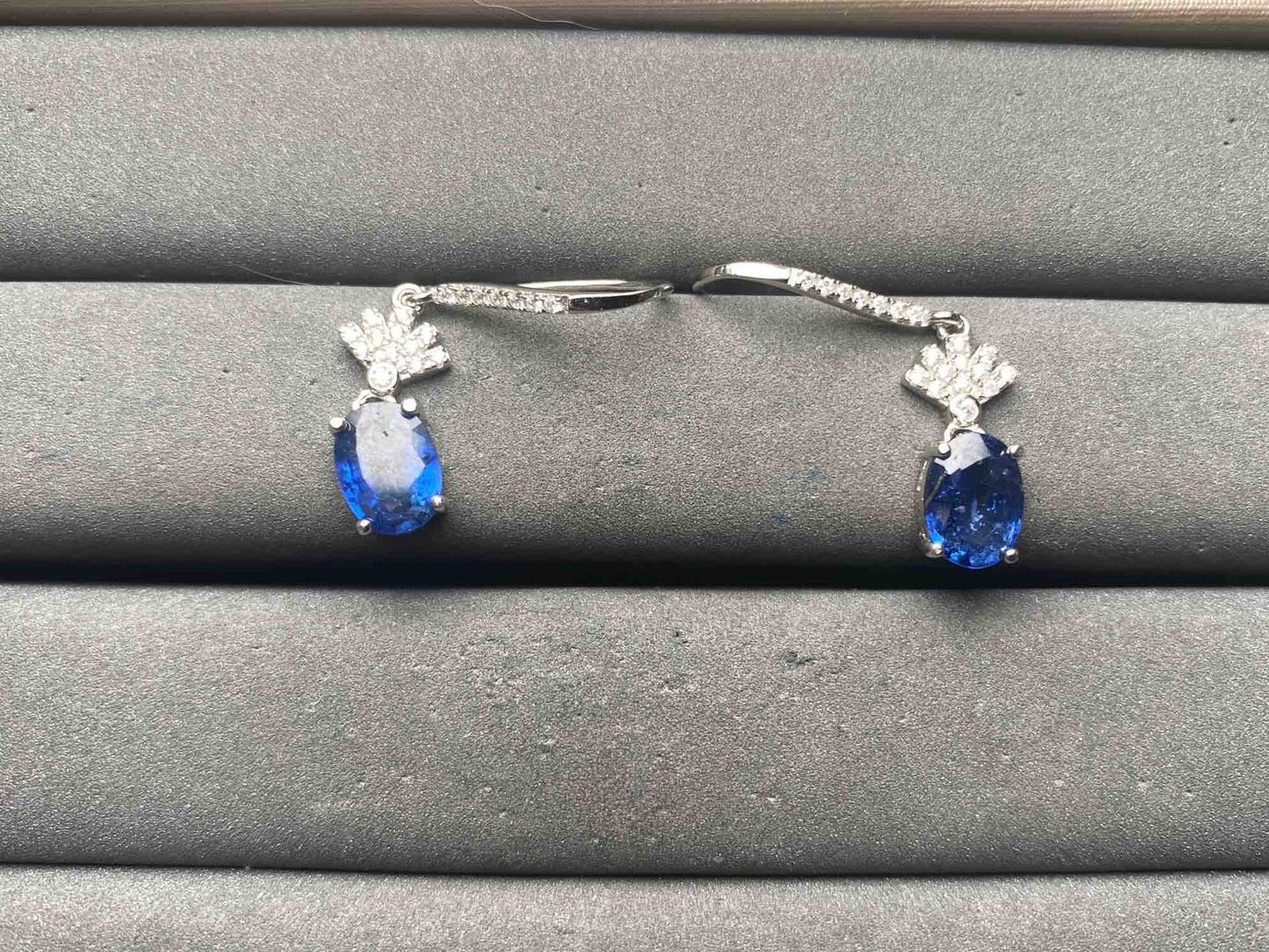 A15352 Sapphire Earrings