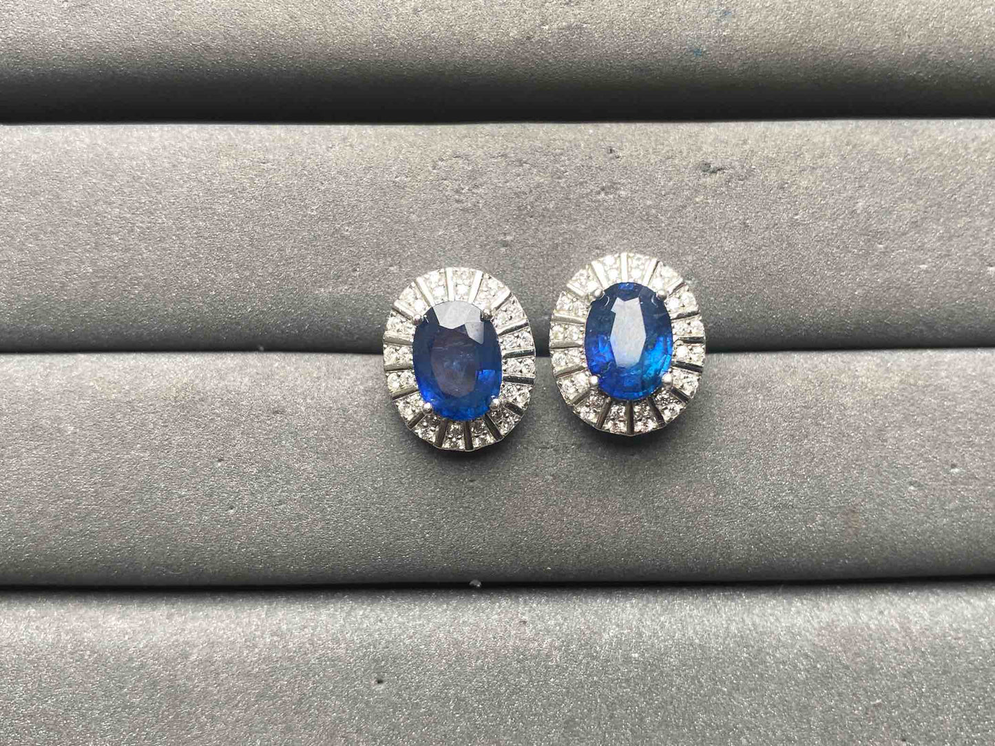 A15353 Sapphire Earrings