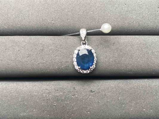 A15356 Sapphire Pendant