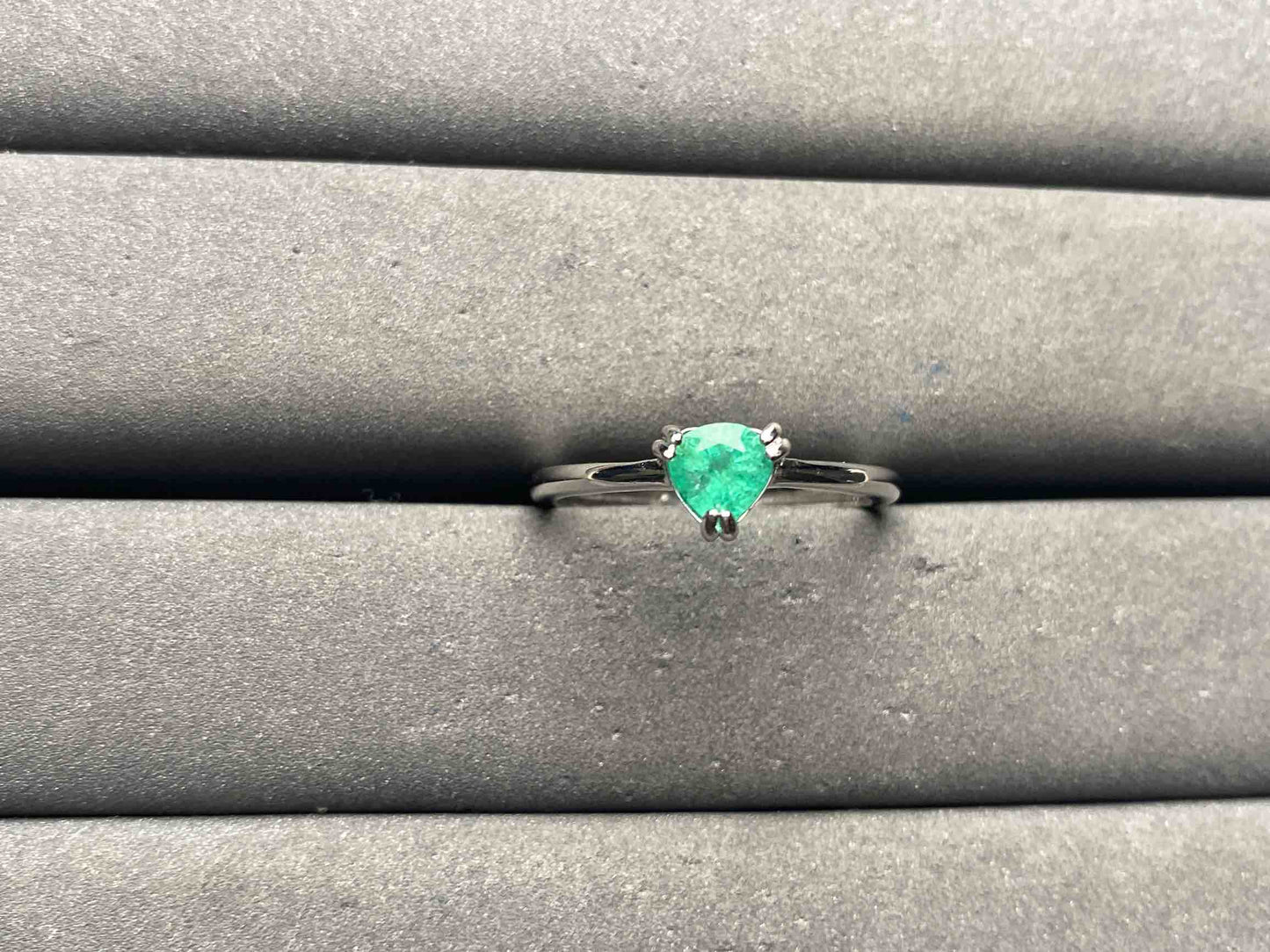 A15365 Emerald Ring