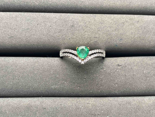 A15372 Emerald Ring