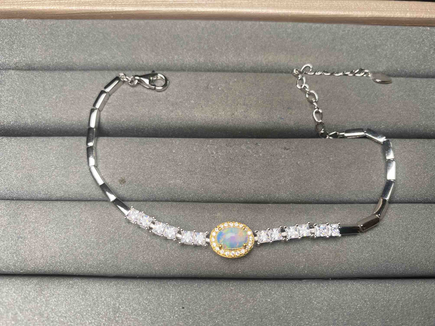 A15404 Opal Bracelet