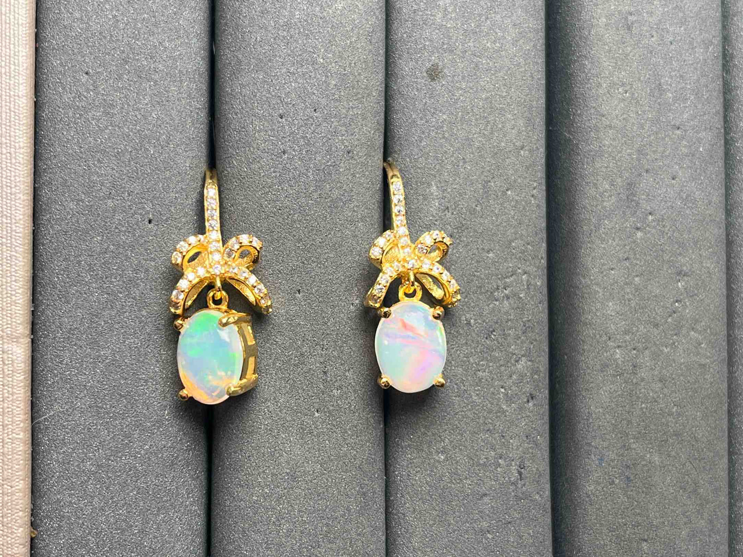 A15426 Opal Earrings