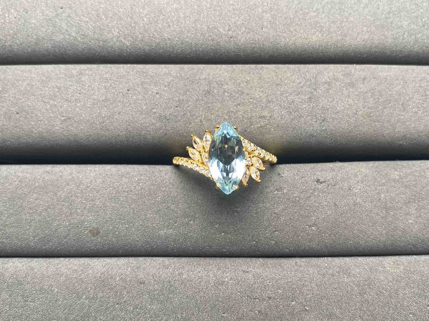 A15516 Aquamarine Ring