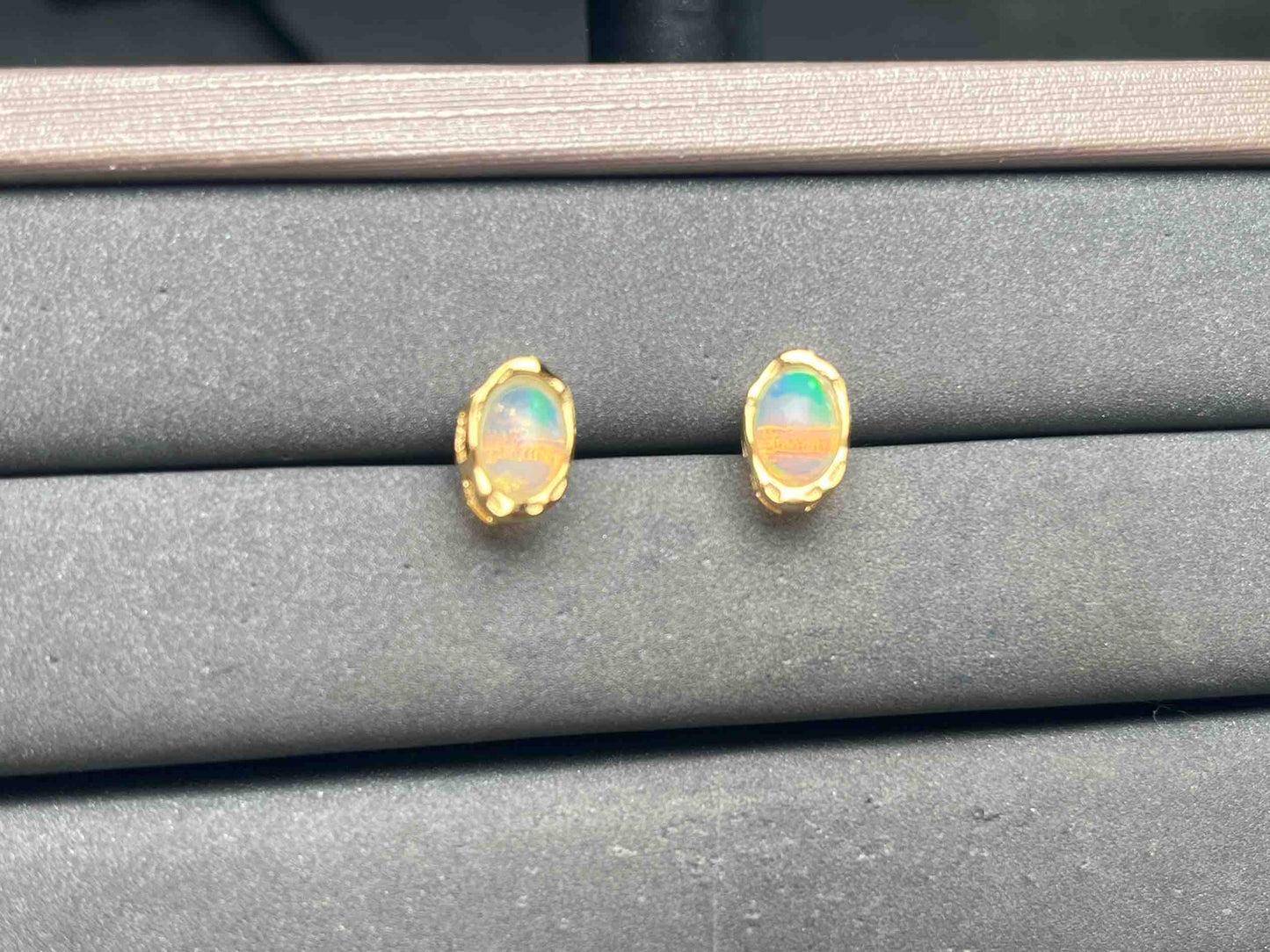 A15543 Opal Earrings