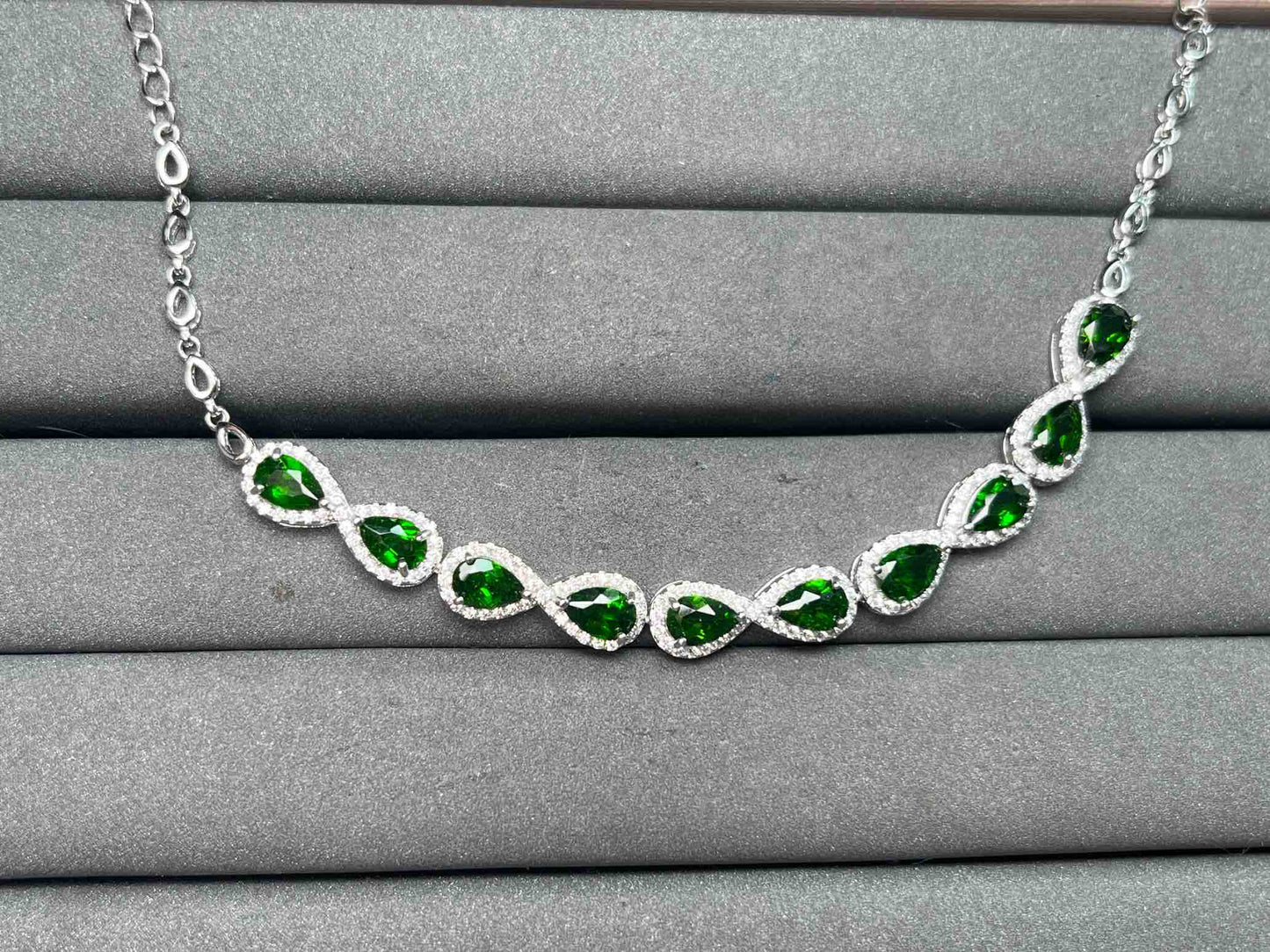 A15546 Diopside Bracelet
