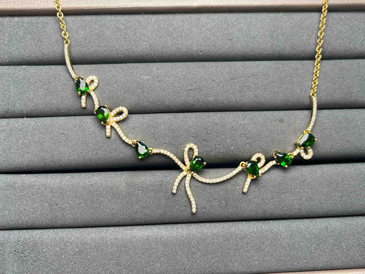 A15553 Diopside Necklace