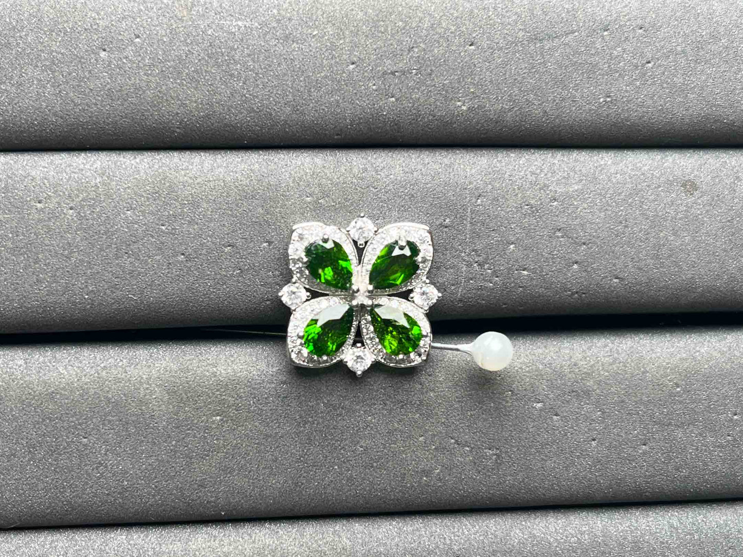 A15554 Diopside Pendant