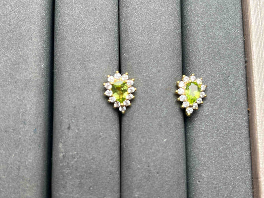 A15557 Peridot Earrings