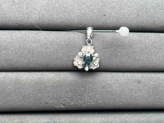 A15582 Sapphire Pendant