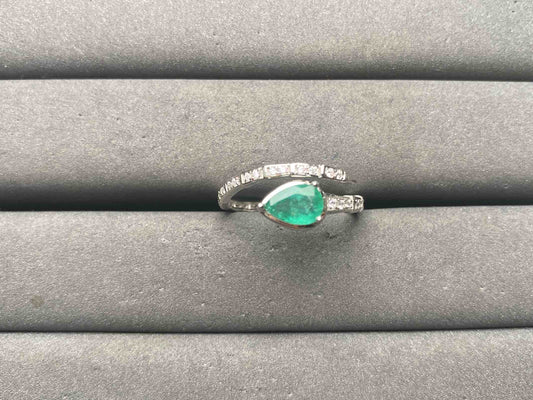 A15607 Emerald Ring