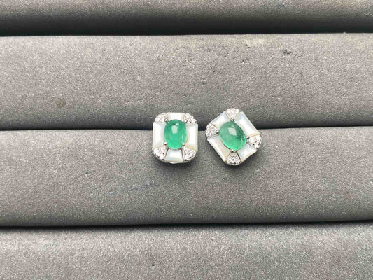 A15641 Emerald Earrings