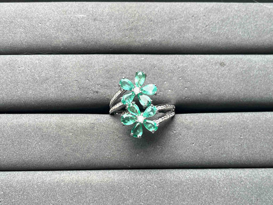 A15853 Emerald Ring