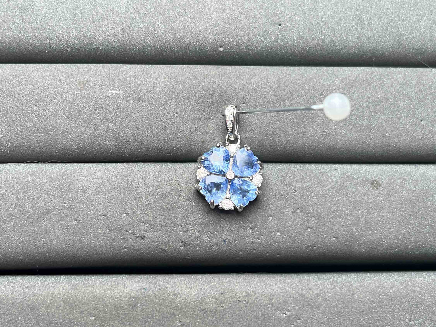 A15862 Tanzanite Pendant