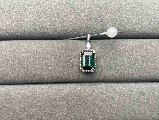 A15871 Tourmaline Pendant