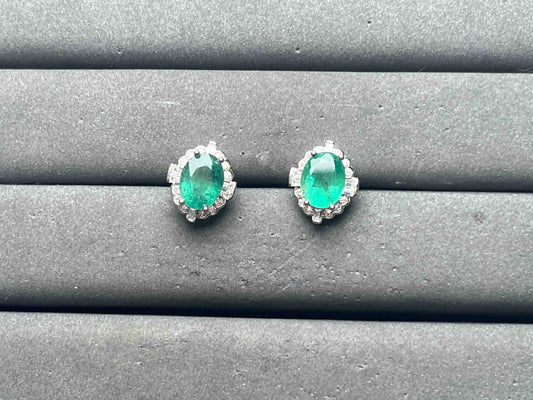 A15915 Emerald Earrings