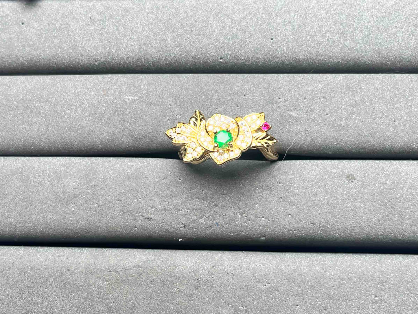 A15933 Emerald Ring