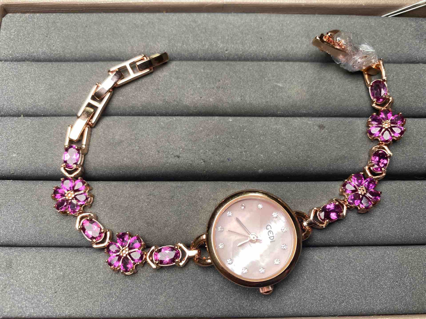 A15979 Garnet Watches