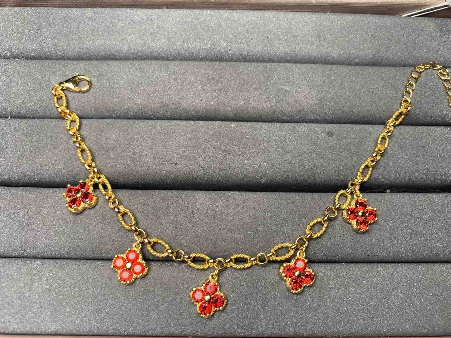 A15981 Garnet Bracelet