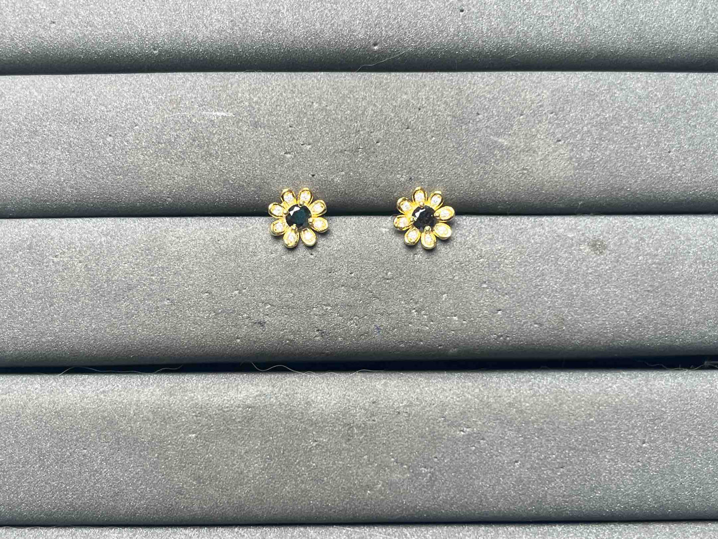 A15988 Spinel Earrings