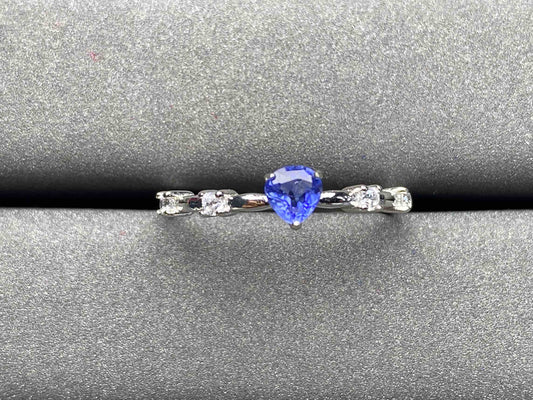 A1696 Cornflower Sapphire Pendant