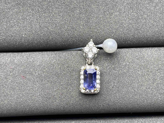 A1700 Cornflower Sapphire Pendant