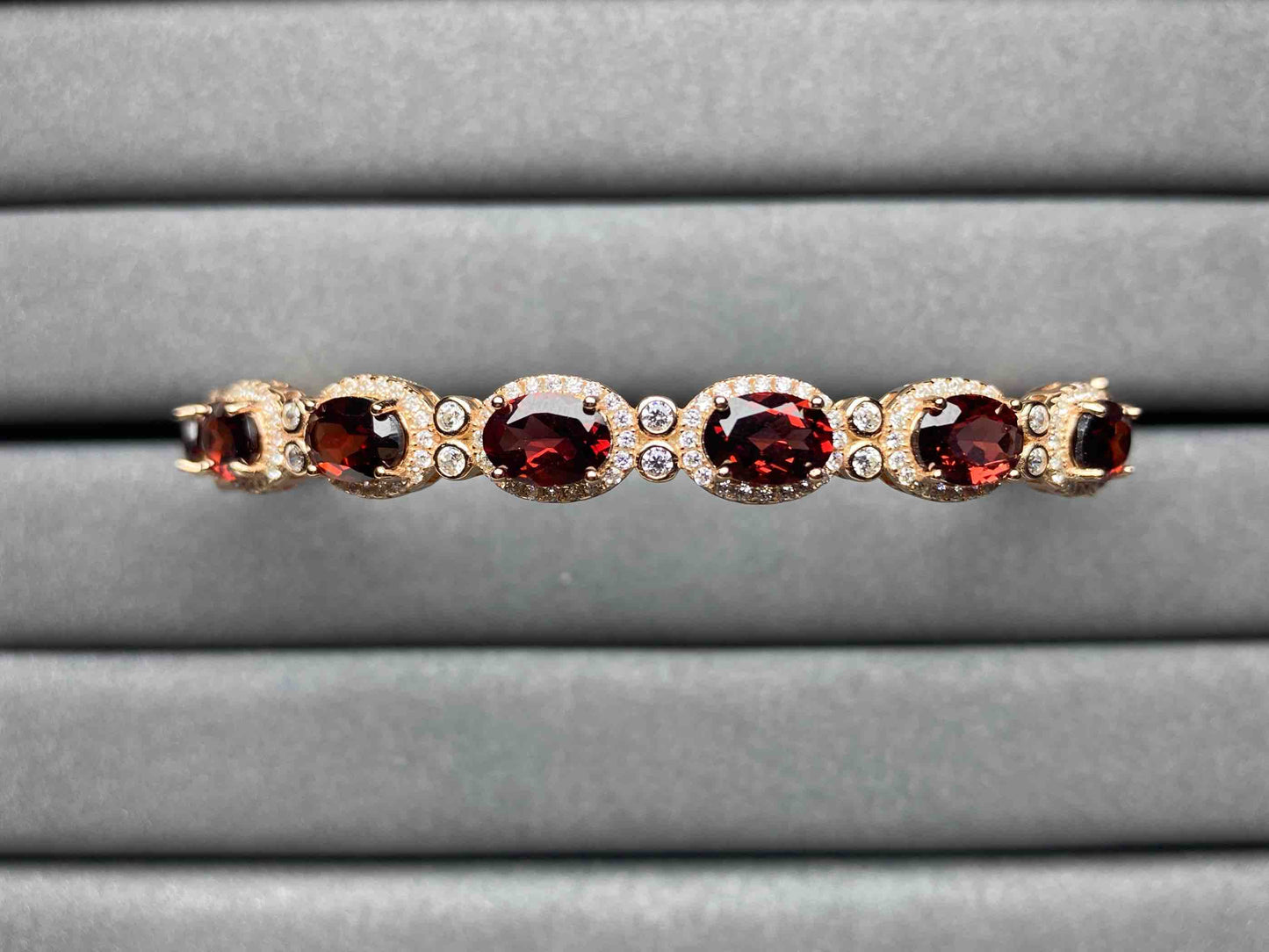 A1802 Garnet Bangle