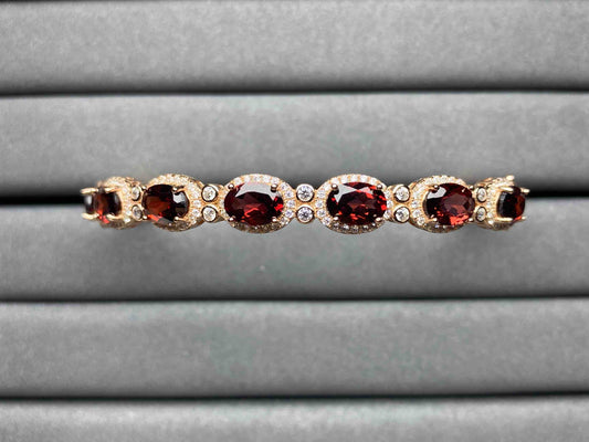 A1802 Garnet Bangle