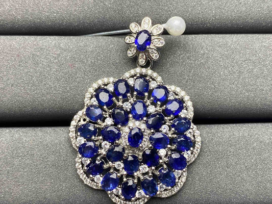 A1848 Blue Sapphire Pendant
